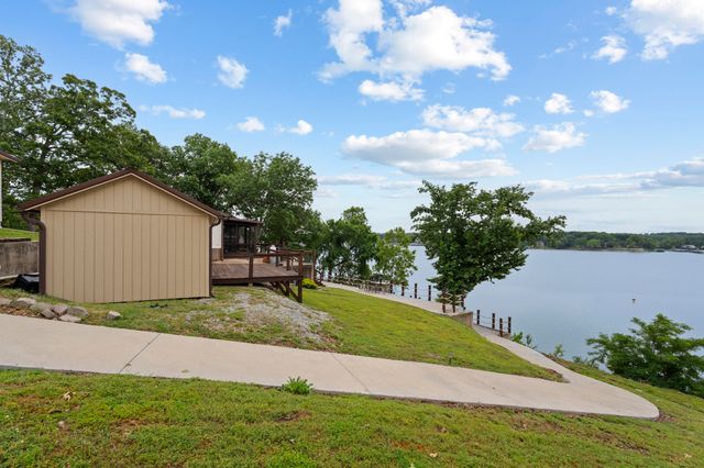 2810 Harber Loop Drive, Grove, OK 74344