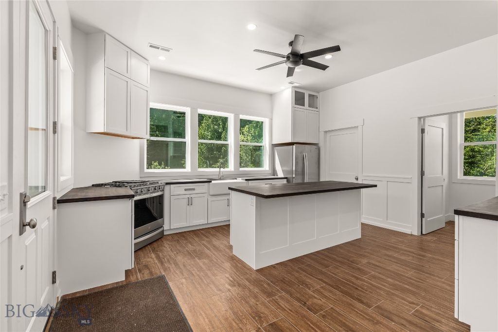 189 Blue Creek Road, Heron, MT 59844 photo 16