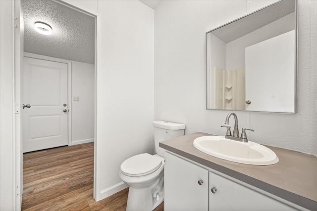 142 SE County Road 3144, Corsicana, TX 75109