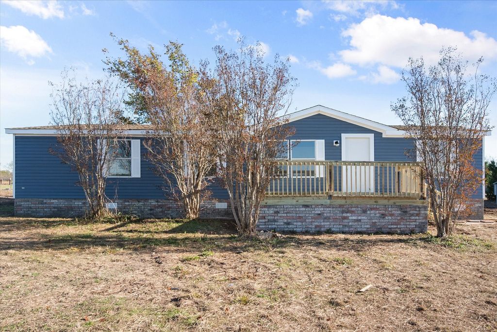 142 SE County Road 3144, Corsicana, TX 75109