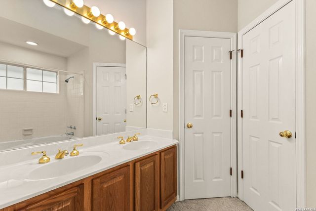121 ELM HILL CT, San Marcos, TX 78666