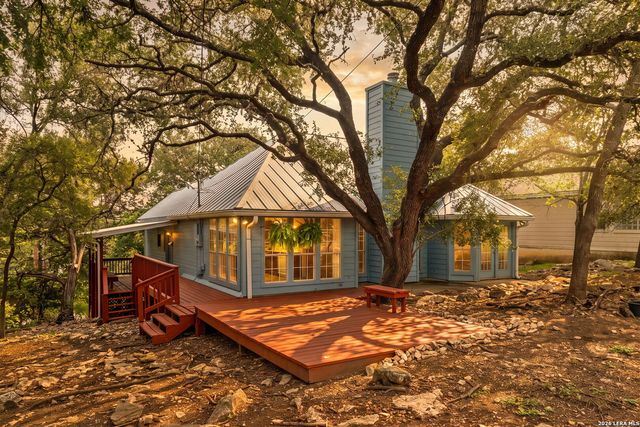 121 ELM HILL CT, San Marcos, TX 78666