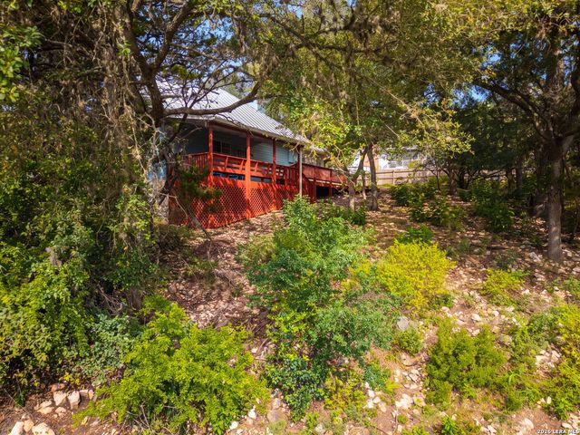 121 ELM HILL CT, San Marcos, TX 78666