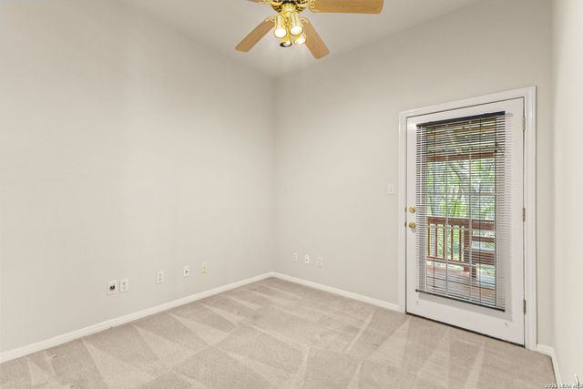 121 ELM HILL CT, San Marcos, TX 78666