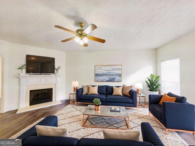 619 Kenridge Way, Suwanee, GA 30024