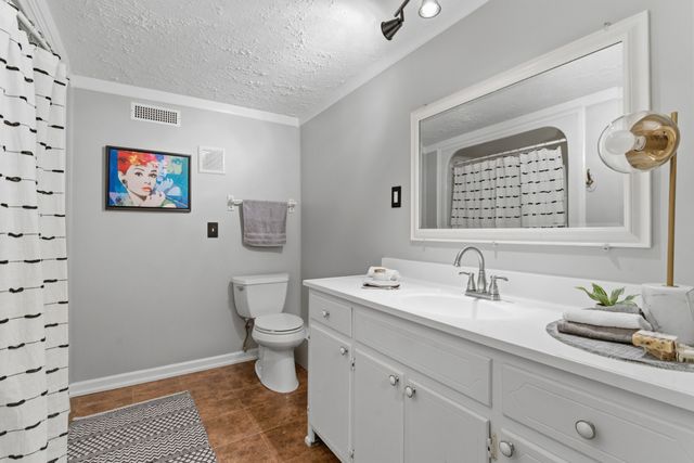 1030 Pine Bluff Rd, Kingston Springs, TN 37082