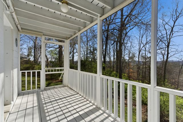 1030 Pine Bluff Rd, Kingston Springs, TN 37082