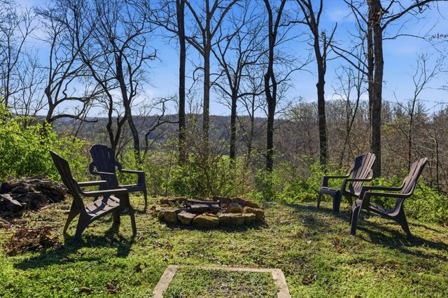 1030 Pine Bluff Rd, Kingston Springs, TN 37082