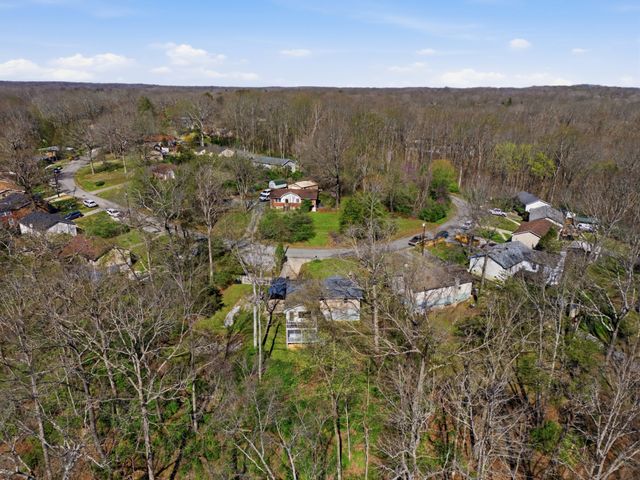 1030 Pine Bluff Rd, Kingston Springs, TN 37082