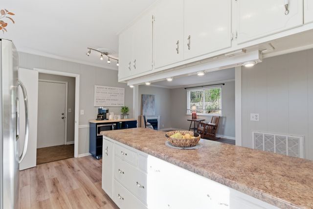 1030 Pine Bluff Rd, Kingston Springs, TN 37082