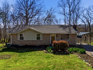 1030 Pine Bluff Rd, Kingston Springs, TN 37082