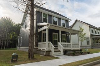 953 S Waxflower Avenue, Fayetteville, AR 72701