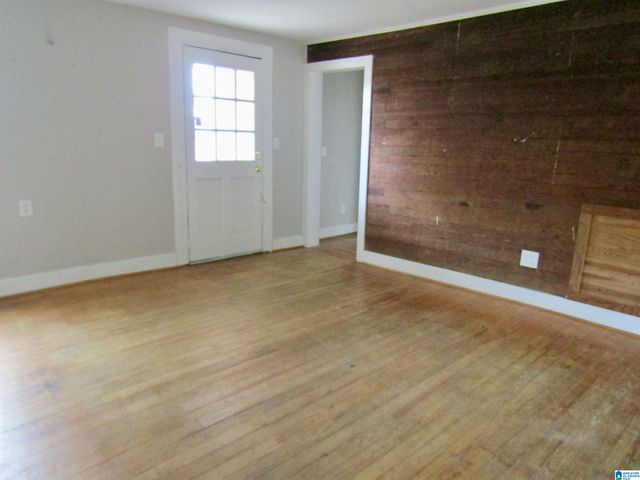 434 W COLLEGE STREET, Columbiana, AL 35051