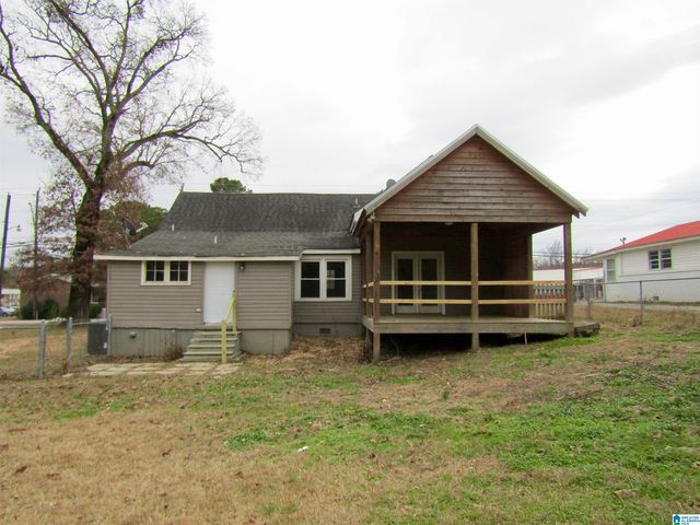 434 W COLLEGE STREET, Columbiana, AL 35051