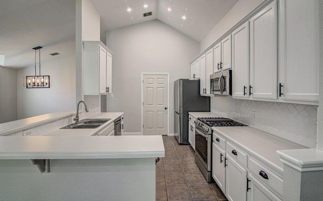 3408 Campanella DR, Round Rock, TX 78665