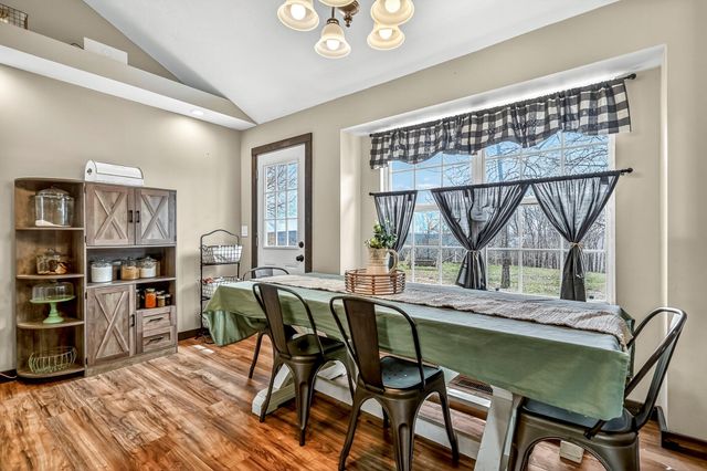 152 Quarter Horse Lane, Galena, MO 65656