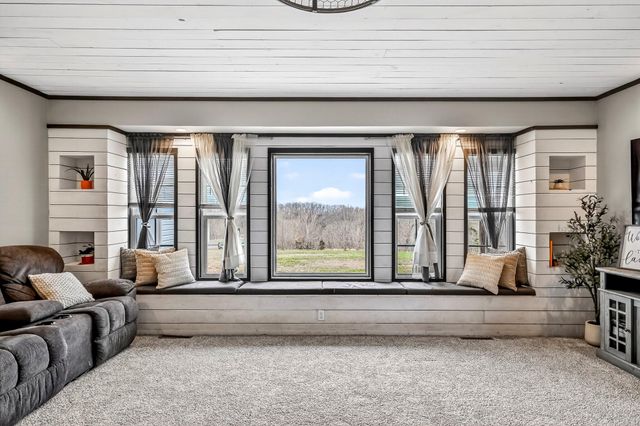 152 Quarter Horse Lane, Galena, MO 65656