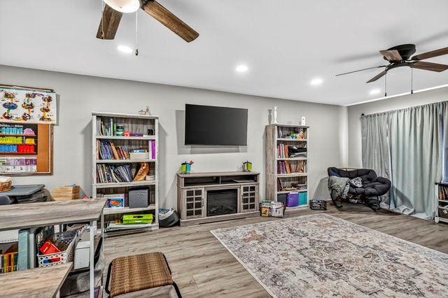 152 Quarter Horse Lane, Galena, MO 65656