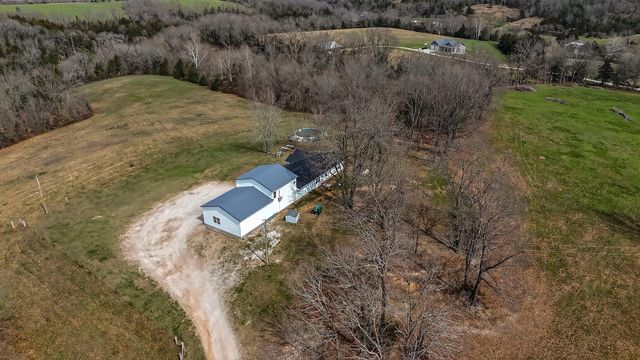 152 Quarter Horse Lane, Galena, MO 65656