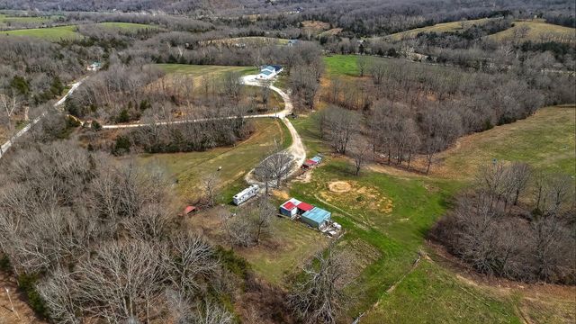 152 Quarter Horse Lane, Galena, MO 65656
