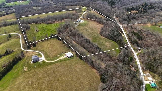 152 Quarter Horse Lane, Galena, MO 65656