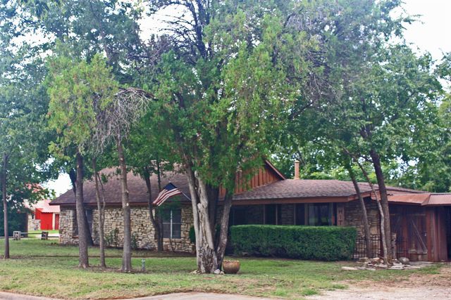 210 Austin Road, Glen Rose, TX 76043
