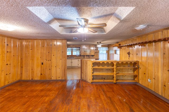 210 Austin Road, Glen Rose, TX 76043