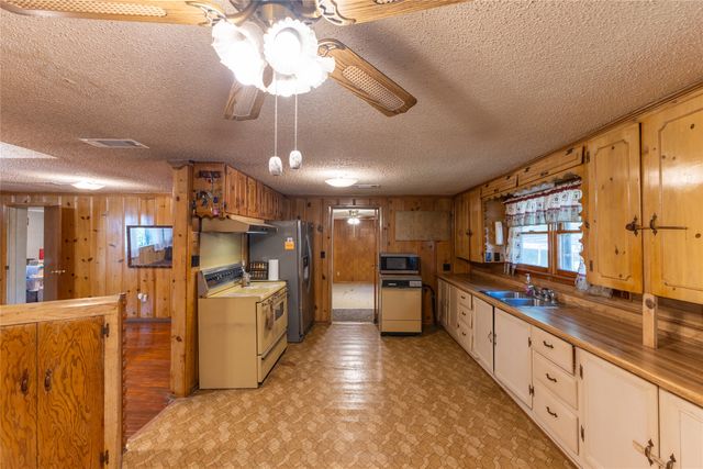 210 Austin Road, Glen Rose, TX 76043