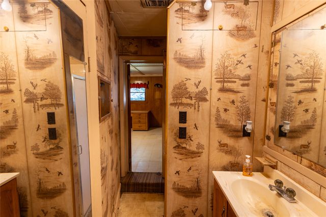 210 Austin Road, Glen Rose, TX 76043