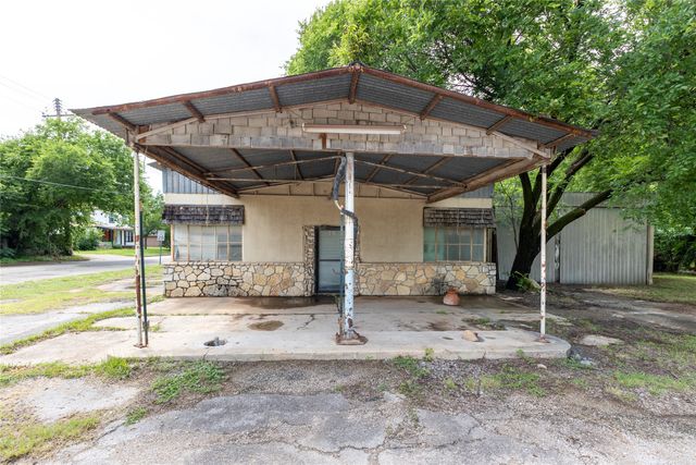 210 Austin Road, Glen Rose, TX 76043