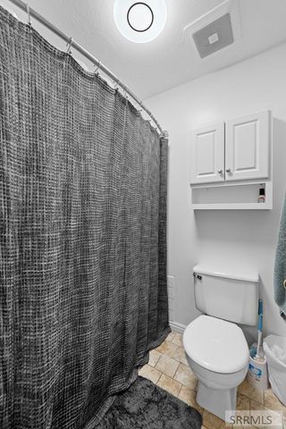 2175 Cabellaro Drive, Ammon, ID 83406