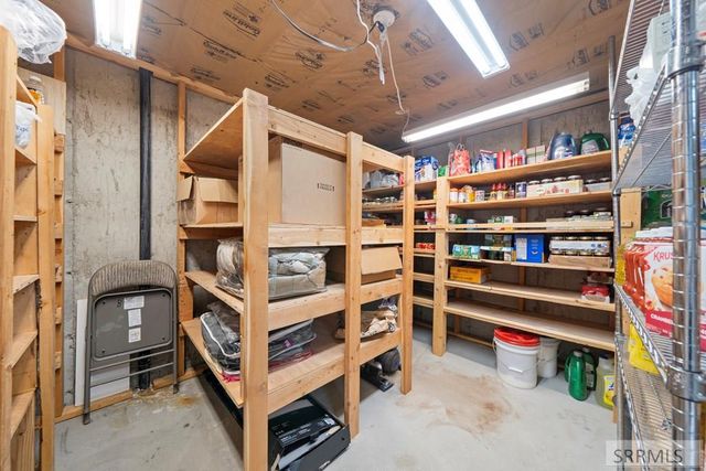 2175 Cabellaro Drive, Ammon, ID 83406