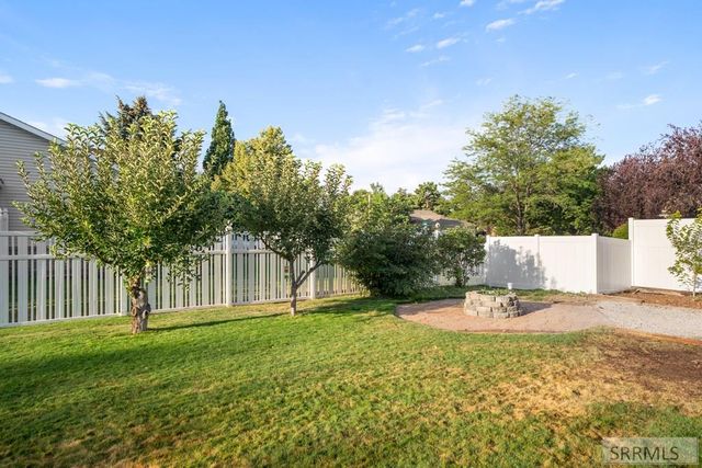 2175 Cabellaro Drive, Ammon, ID 83406