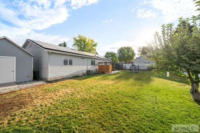 2175 Cabellaro Drive, Ammon, ID 83406
