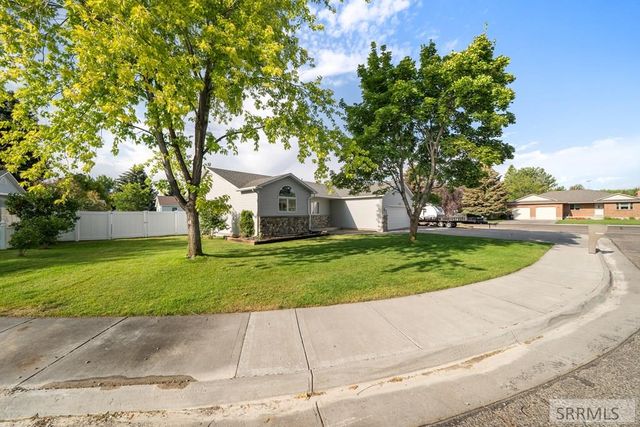 2175 Cabellaro Drive, Ammon, ID 83406