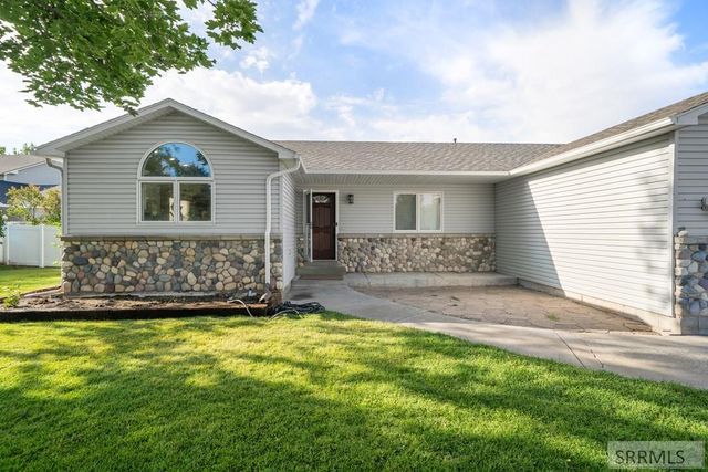 2175 Cabellaro Drive, Ammon, ID 83406