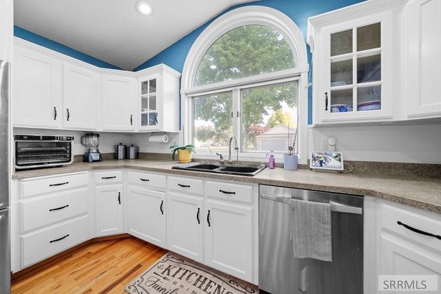 2175 Cabellaro Drive, Ammon, ID 83406