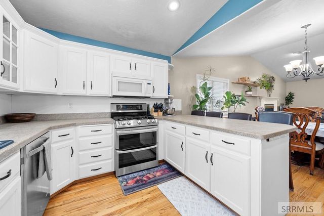 2175 Cabellaro Drive, Ammon, ID 83406