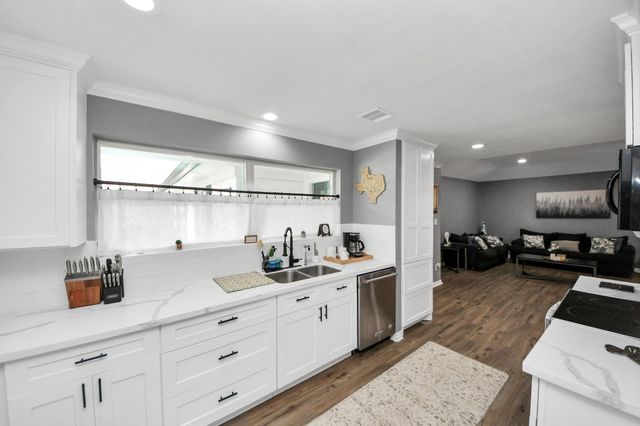 3714 Quail Meadow Drive, Missouri City, TX 77459