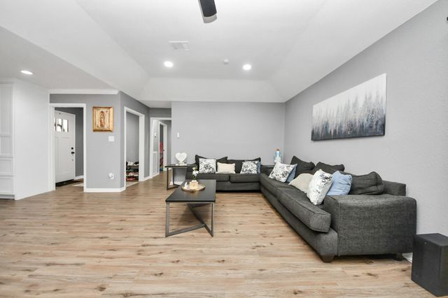 3714 Quail Meadow Drive, Missouri City, TX 77459