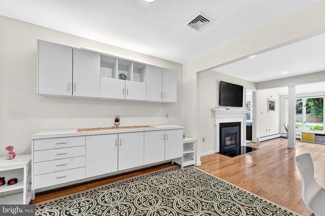 61 BROADRIPPLE DR, Princeton, NJ 08540