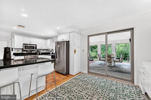 61 BROADRIPPLE DR, Princeton, NJ 08540