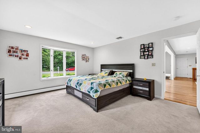 61 BROADRIPPLE DR, Princeton, NJ 08540