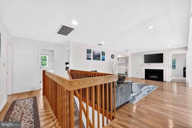 61 BROADRIPPLE DR, Princeton, NJ 08540