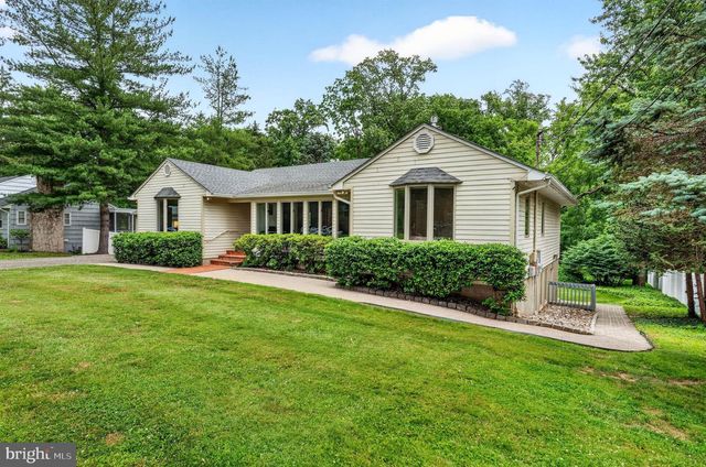 61 BROADRIPPLE DR, Princeton, NJ 08540
