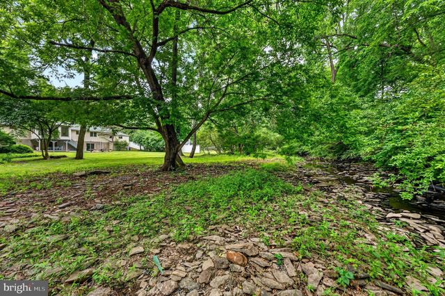 61 BROADRIPPLE DR, Princeton, NJ 08540
