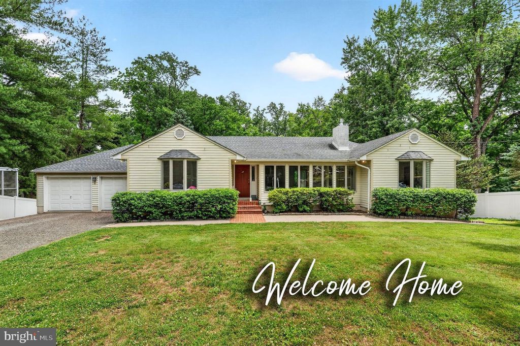 61 BROADRIPPLE DR, Princeton, NJ 08540