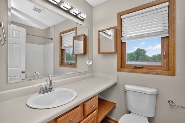 6001 Creston Avenue 23, Des Moines, IA 50321