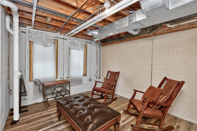 6001 Creston Avenue 23, Des Moines, IA 50321