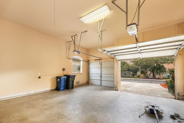 18722 CALLE CIERRA, San Antonio, TX 78258